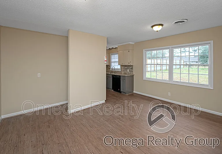 1265 Adell St — Photo 14