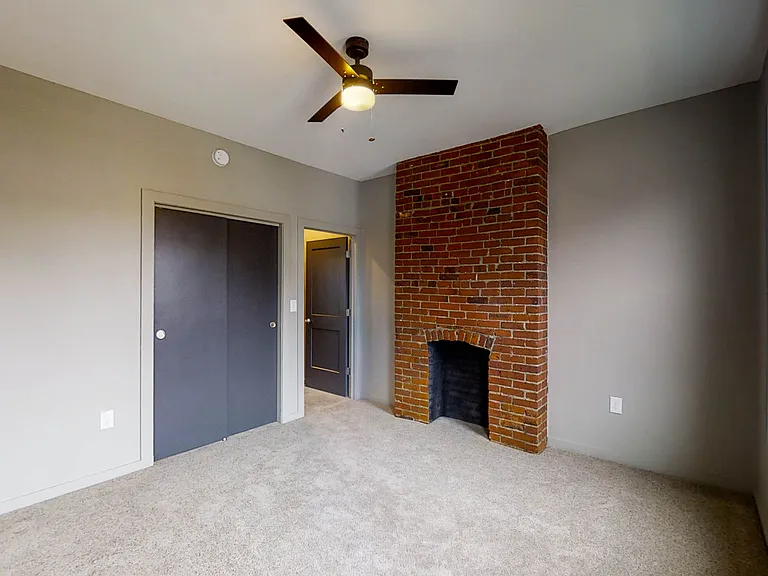 1238 E Mound St — Photo 21