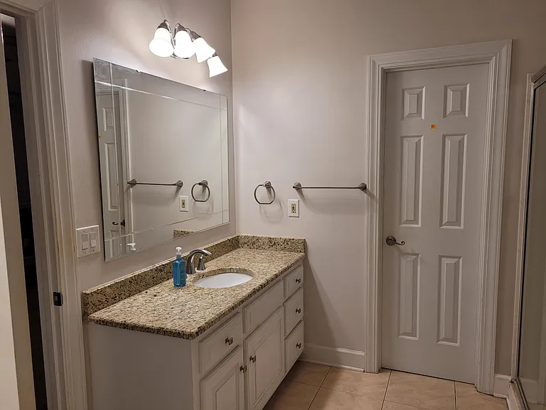850 Torrey Pines Dr — Photo 26