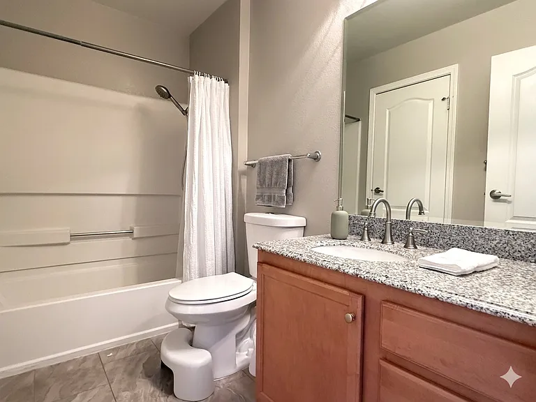 12079 Alta Carmel Ct — Photo 18