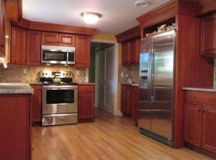 222 Summit Rd, Abington, MA 02351