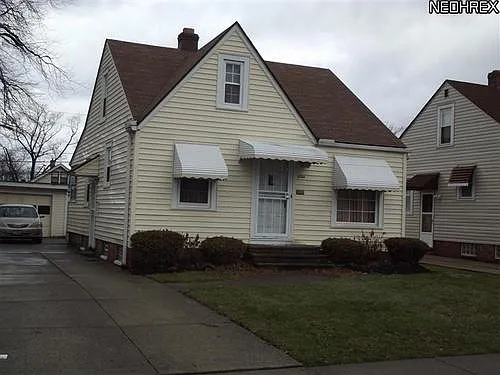 5154 Thomas St photo 1