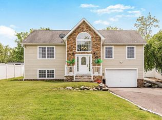 449 Clove Rd, Monroe, NY 10950