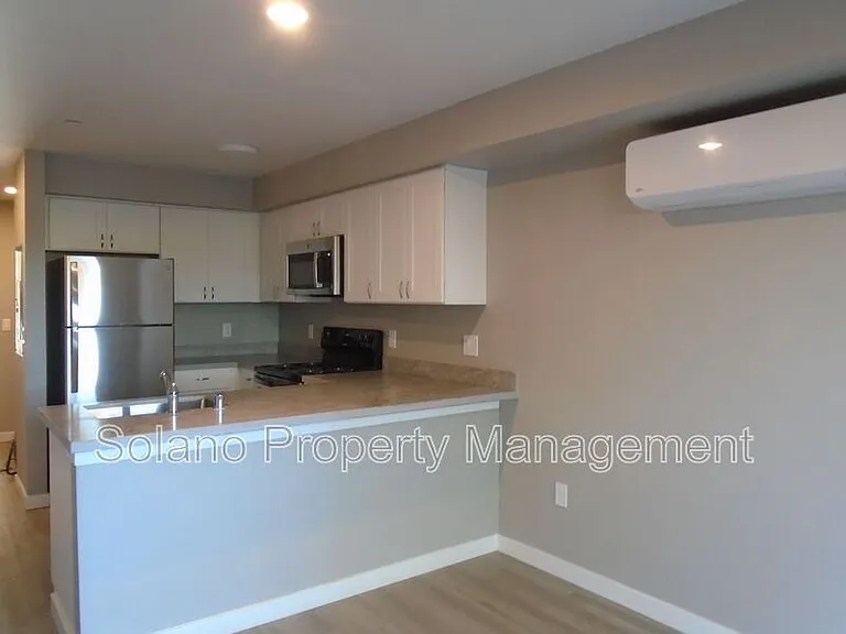 2401 Broadway St #107 — Photo 7