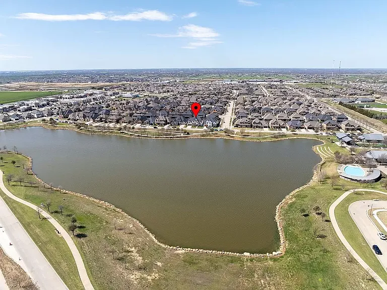 145 Waterside Dr — Photo 12