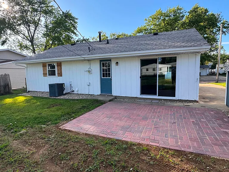 2237 Northridge Ln — Photo 3