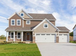 667 Stepping Stone Dr, Byron Center, MI 49315