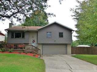 2207 Maple Blvd, Marshalltown, IA 50158
