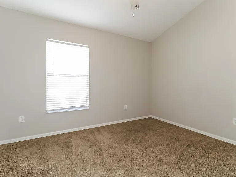9912 Riverchase Dr — Photo 11