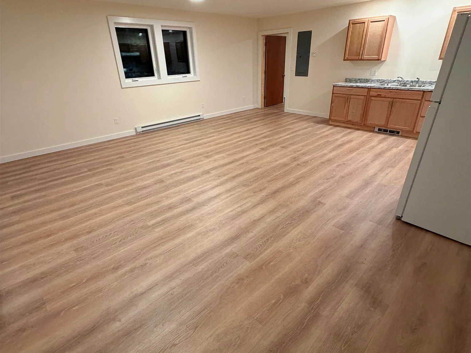 1 bed, 1.0 bath, 675 sqft, $1,525 — Photo 2