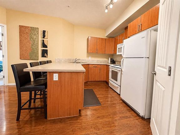 3rd image of 160 S Moberly Rd #205