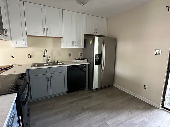 5th image of 301 S Lipona Rd APT 24