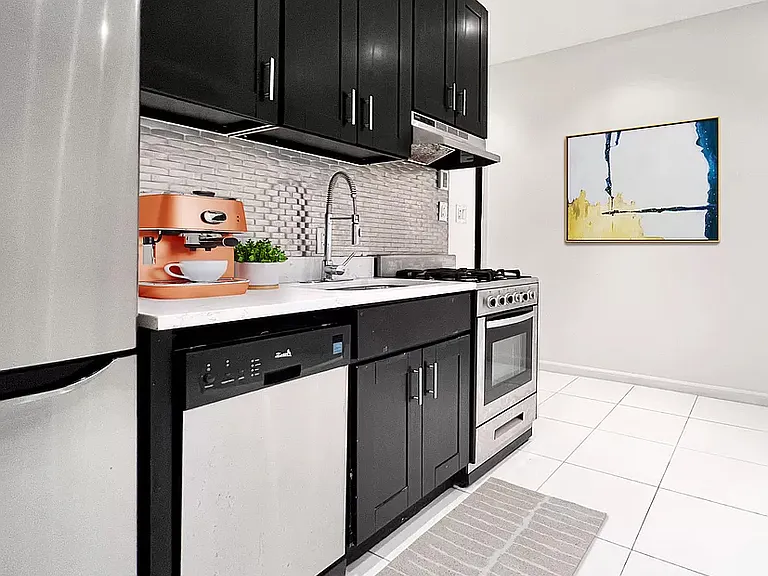 247 W 109th St #2 — Photo 3