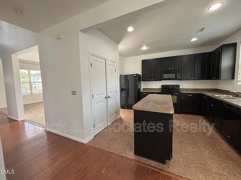 101 Red Bird Dr — Photo 19