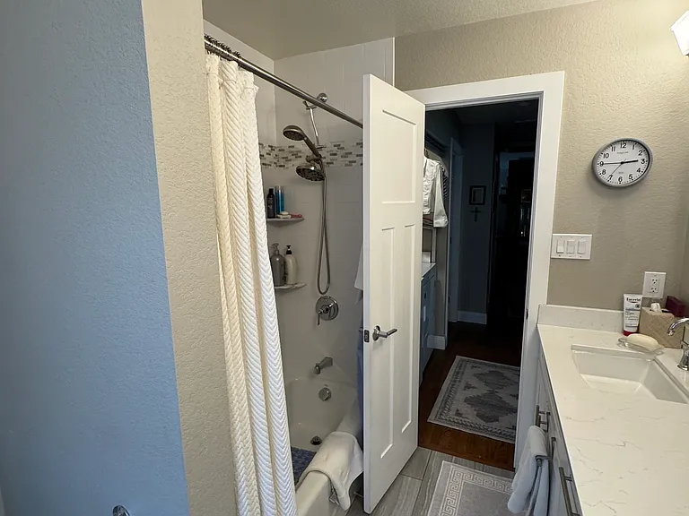 6907 S Hill St — Photo 18