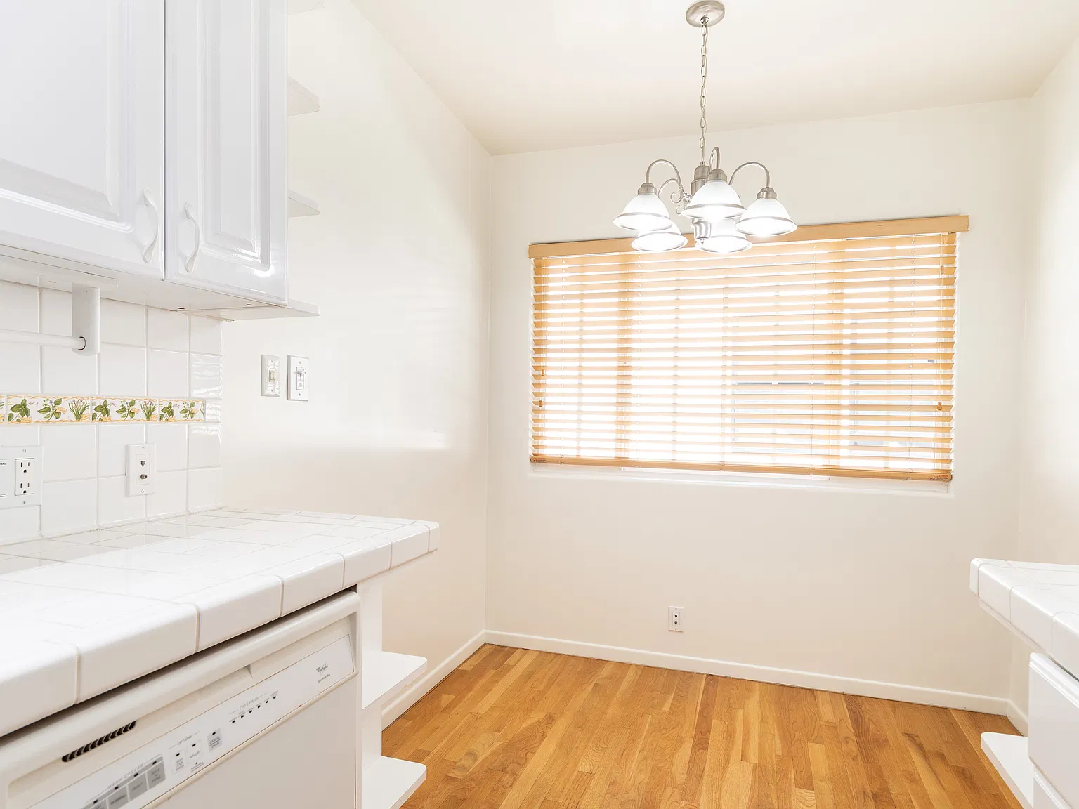 1 bed, 700 sqft, $3,100 — Photo 4