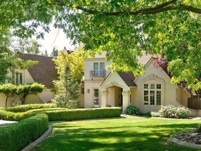 6820 Ravens Gate Way, Yakima, WA, 98908