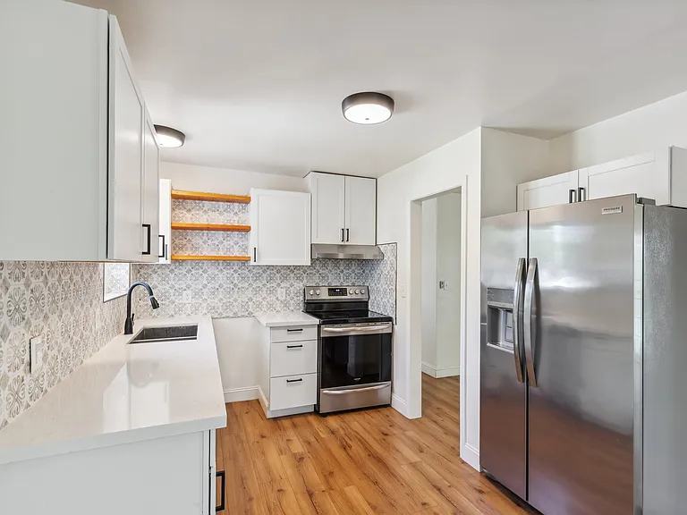 4014 E Buckingham Way — Photo 9