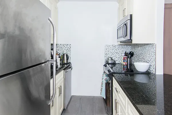 Sold by NY Space Finders Inc. | media 17