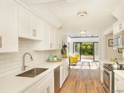 8963 Caminito Fresco, La Jolla, CA, 92037