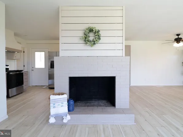 209 N 6th St, Snow Shoe, PA 16874