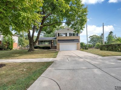 633 S George St, Mount Prospect, IL, 60056