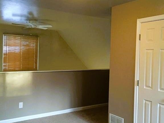 5th image of 320 E Victor Cir