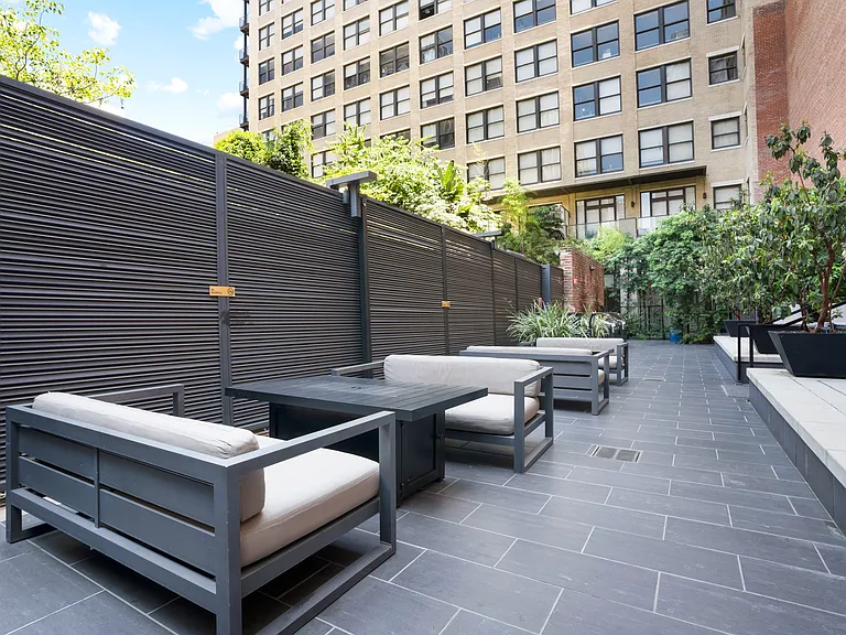 460 S Spring St #512 — Photo 26