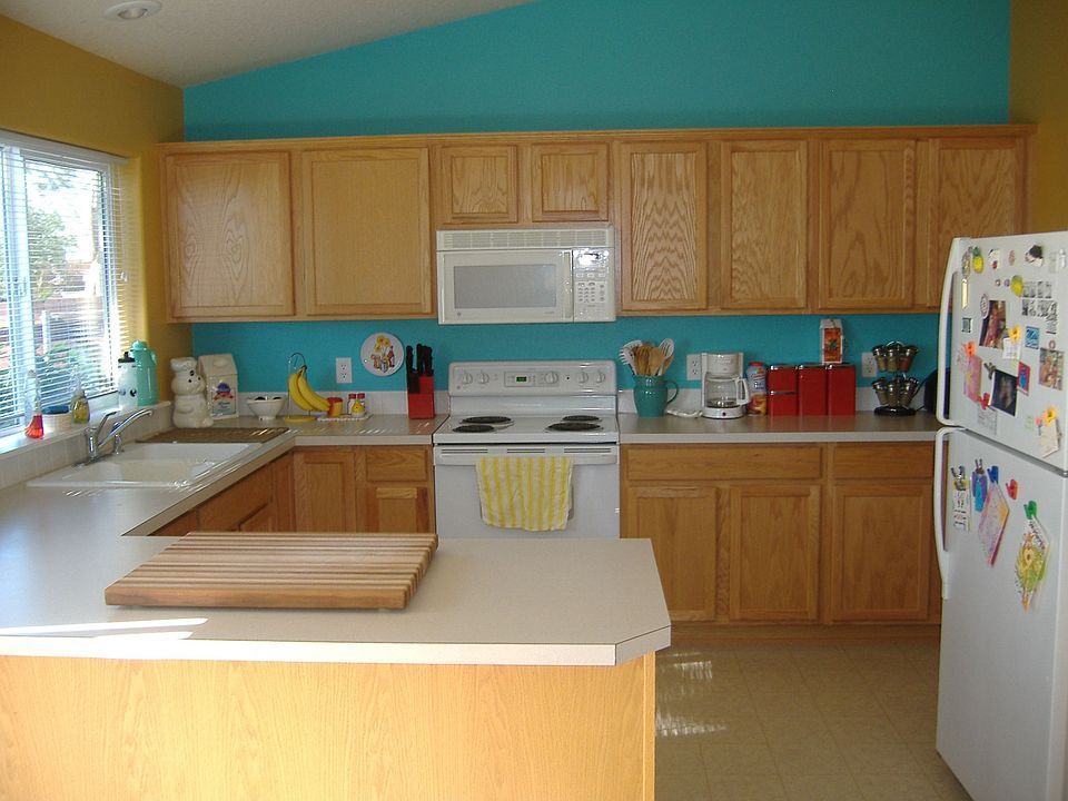 2nd image of 2137 NW Eucalyptus Dr