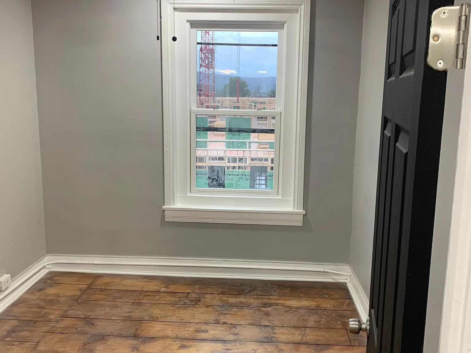 1021 W Hamilton St — Photo 3