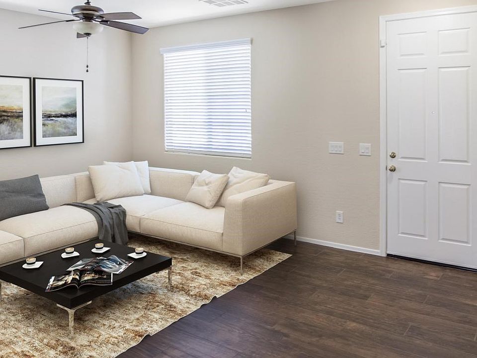 9655-Front room