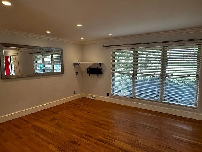 7608 Peacock Dr SW — Photo 5