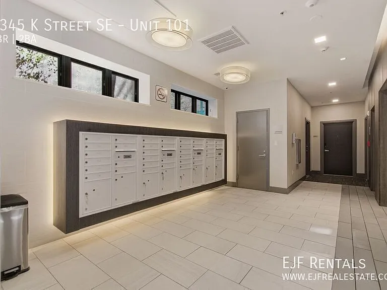1345 K St SE #101 — Photo 5