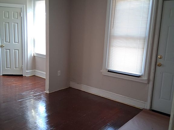 2nd image of 4617 Wayne Ave #1E