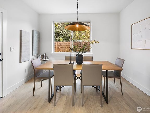 4th image of 320 N 84th Street