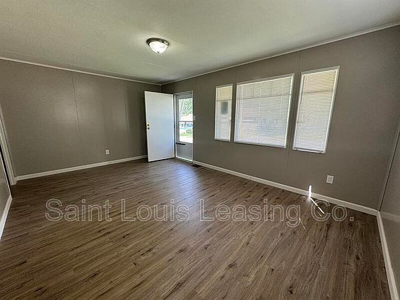 5th image of 6021 Garfield Ave