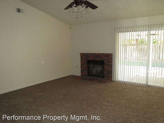 2nd image of 1015 E Portland Ave