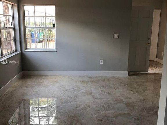 4th image of 20020 E Oakmont Cir #20020