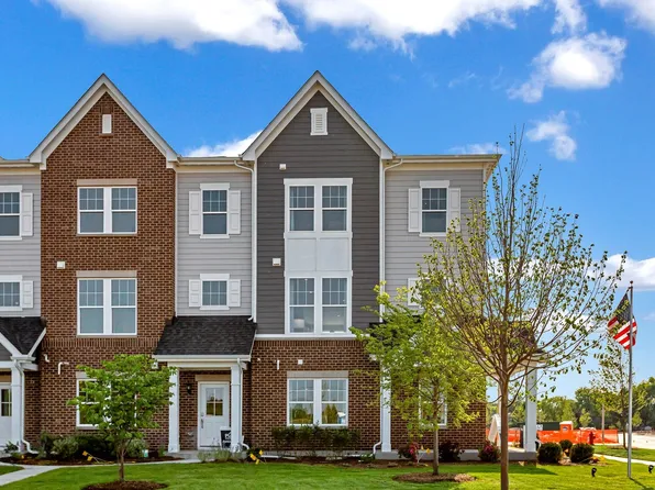 128 Yorktown Ct, Libertyville, IL 60048