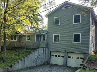 122 Mountainview Rd, Patterson, NY 12563