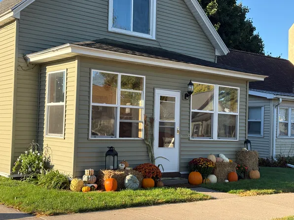 1488 Redfield St, La Crosse, WI 54601