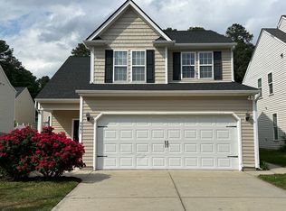 4001 Carolina Cherry Dr, Raleigh, NC 27610
