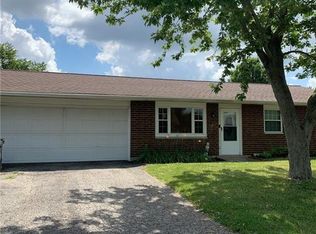 115 Kings Chapel Dr, Troy, OH 45373