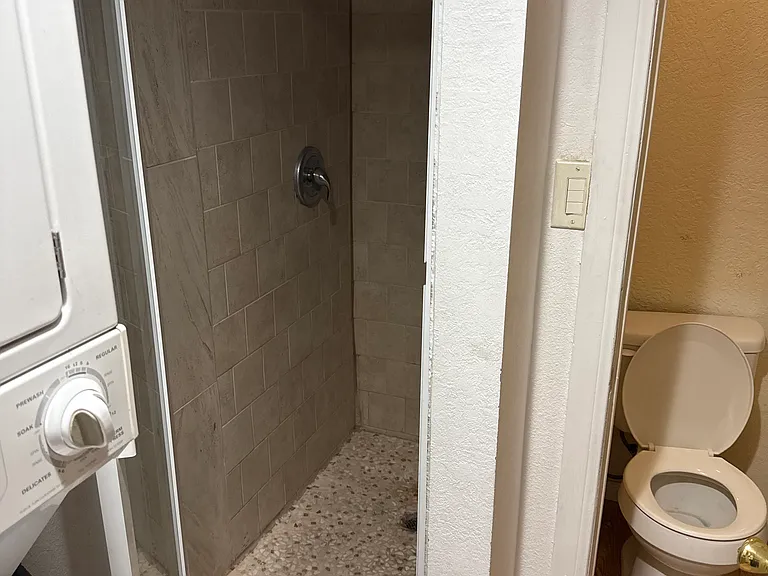 3031 Louisville Ave #2 — Photo 5