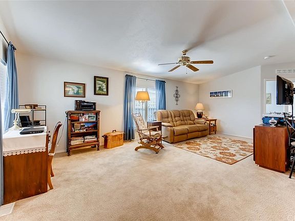 4th image of 300 Santa Clara Cir