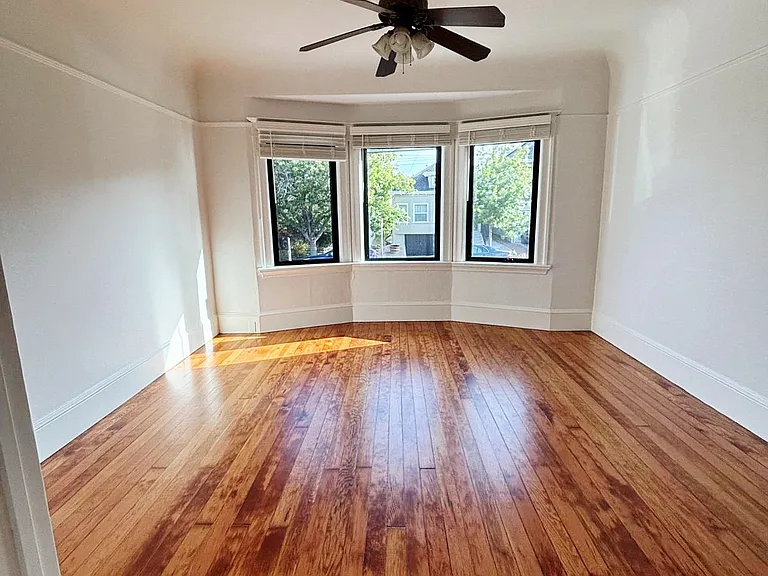 823 Apgar St — Photo 3