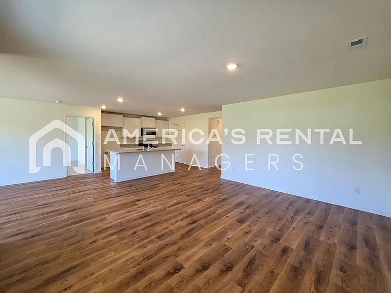 609 Aberdeen Trce — Photo 35