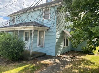 324 Adams St, Humboldt, IL 61931