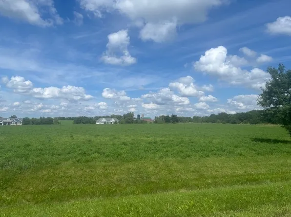 4712 Glacial Trl, Ringwood, IL 60072