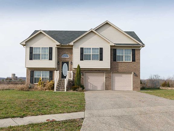 2nd image of 271 Crooked Oak Ct